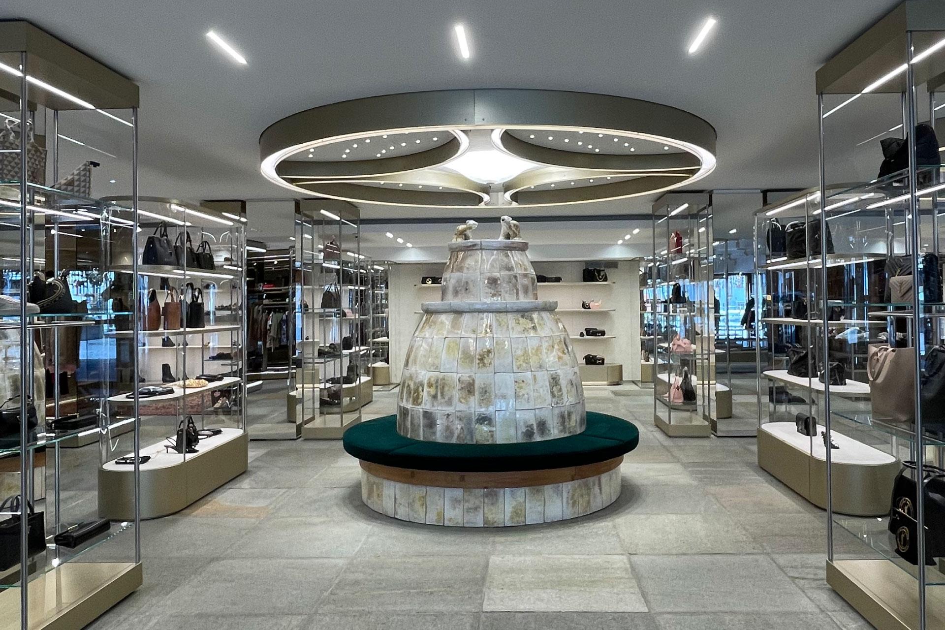 LUXURY MULTIBRAND STORE